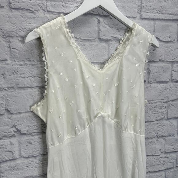 Vintage Nylon Maxi Nightgown White Sleeveless Empire Waist Lined Size L Lace - Picture 5 of 6